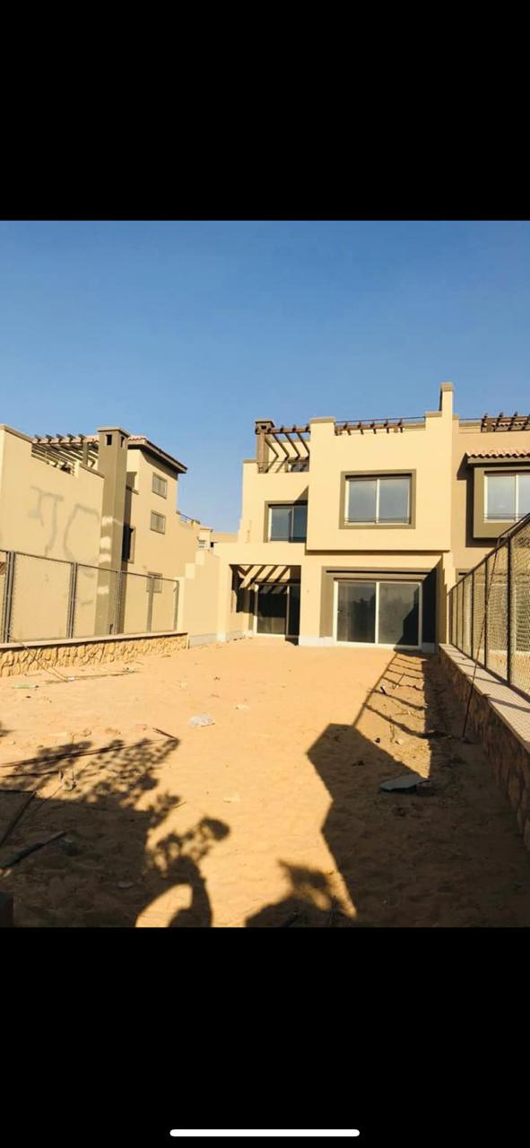 town house middle in palm hills katameya