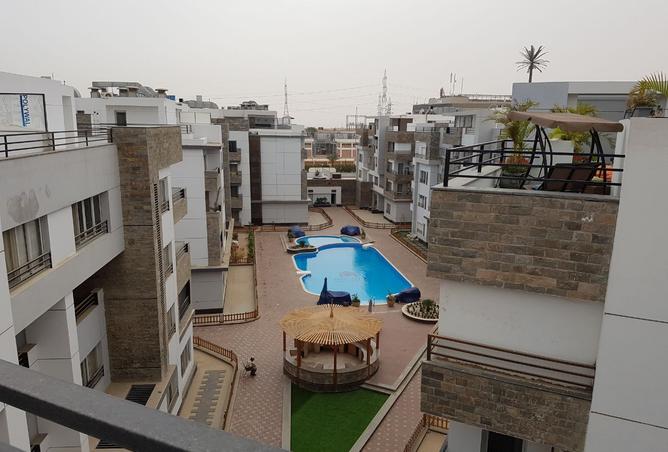 apartment in mirage residence