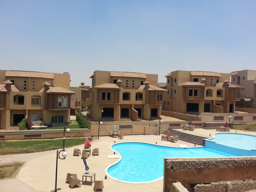 Twinhouse in moon valley 2