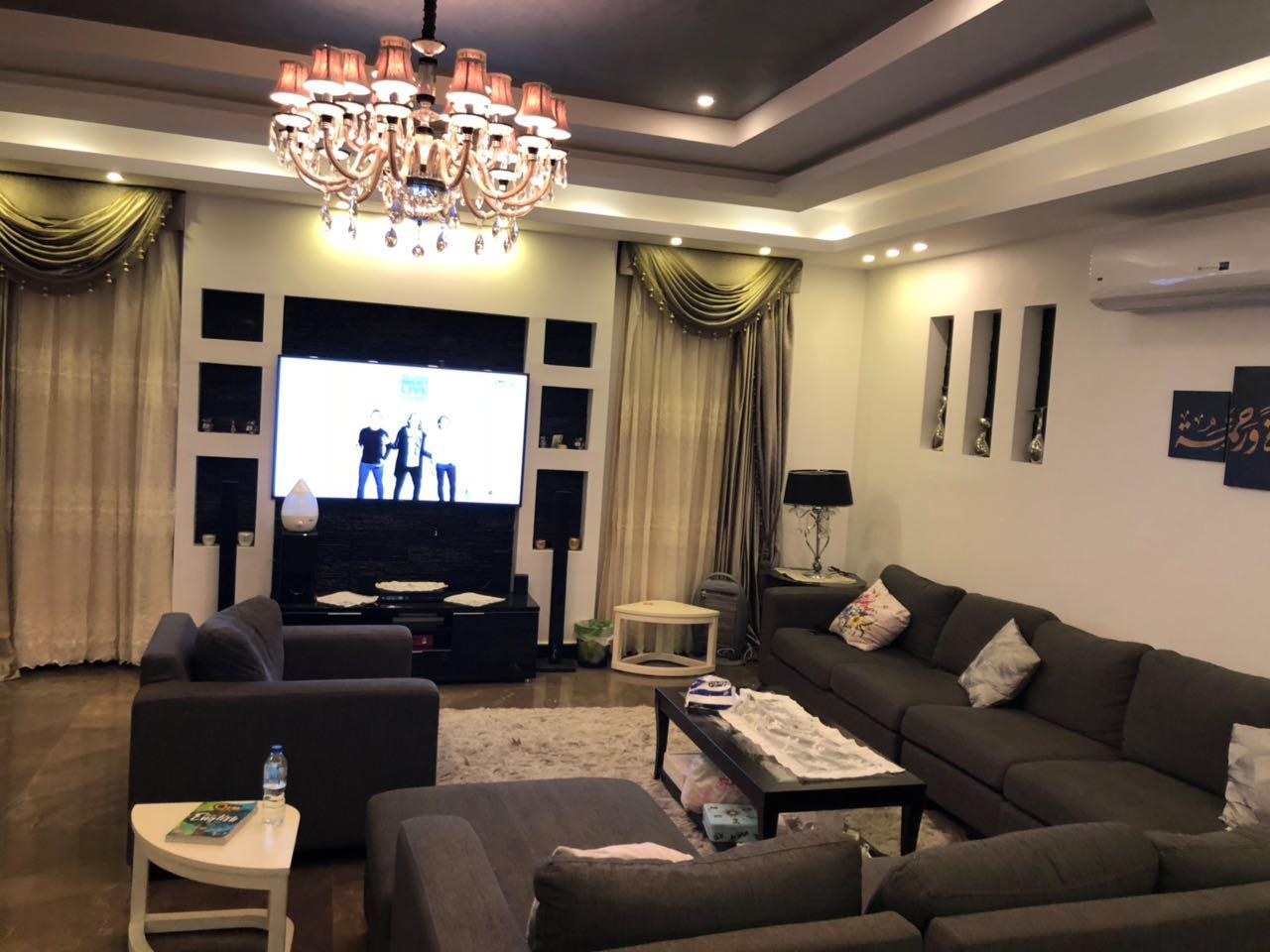 standalone villa in La Nova Vista fully furnished