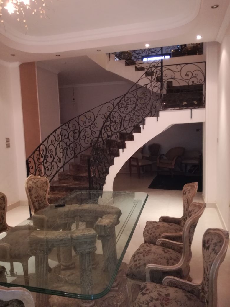 Duplex in Al yasmin 360 sqm Fully Finished