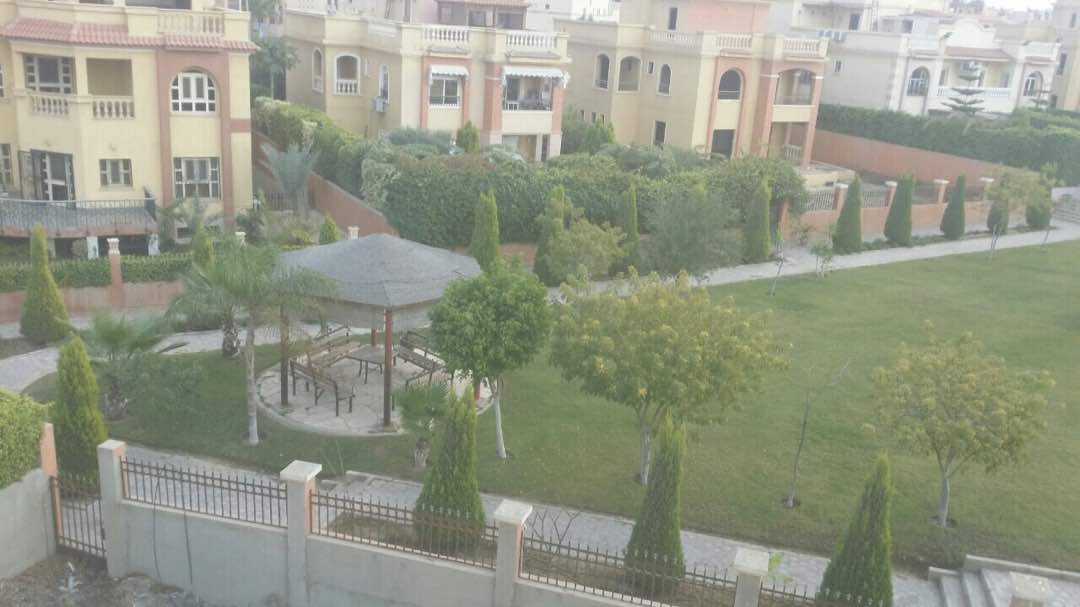 Stand alone villa at Fleur des villes