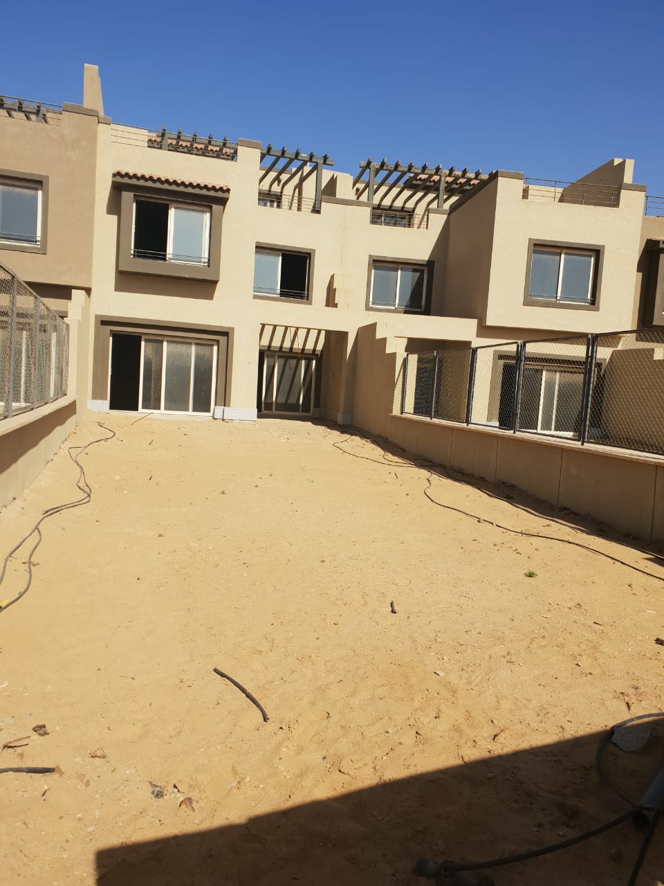 Town house in PK1