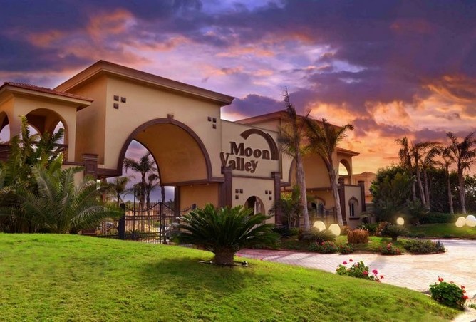 Twinhouse in moon valley 2