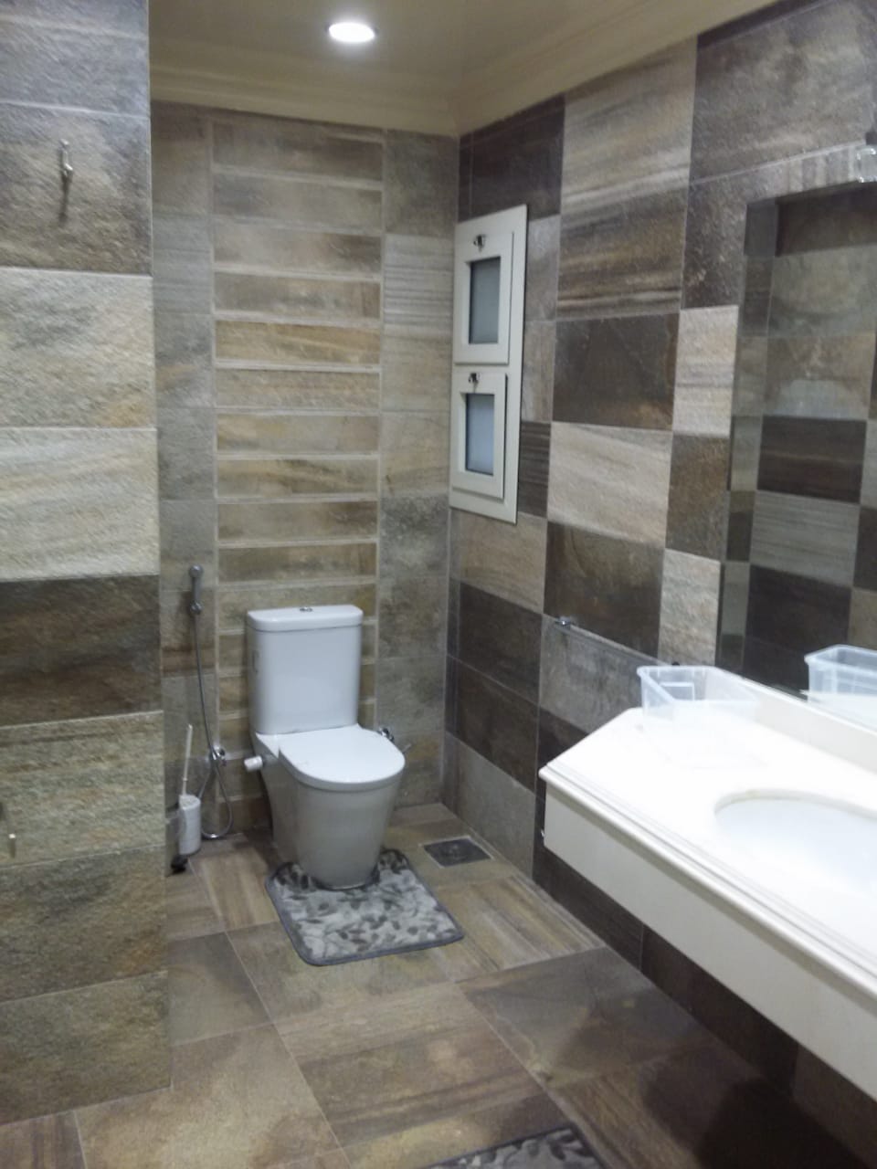 Apartment 230m for rent 5th neighborhood 