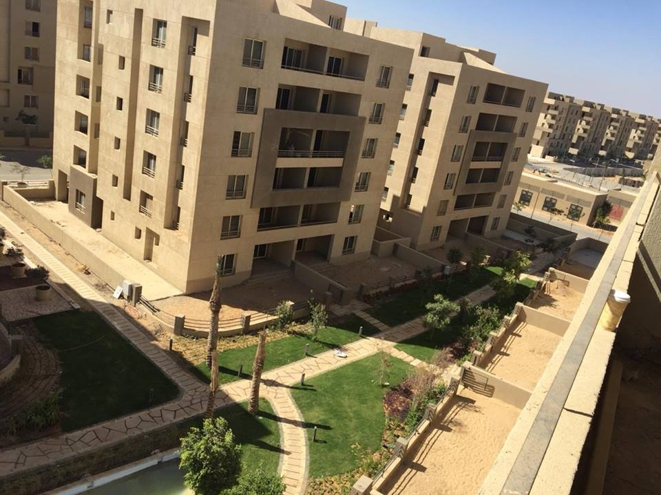 Apartment The square 177 + 200 Garden Semi