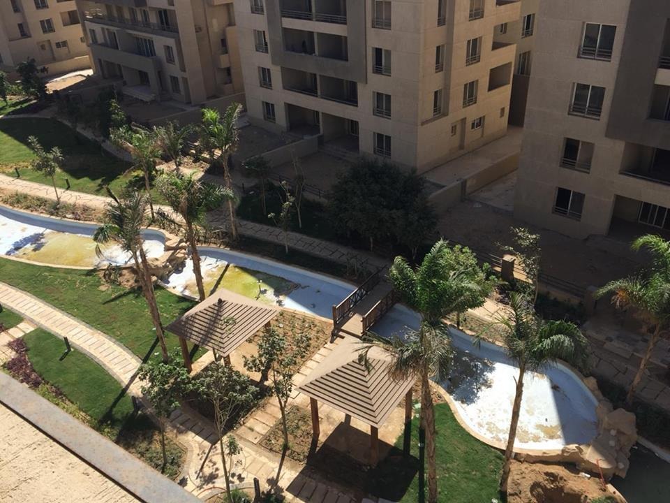 Apartment The square 177 + 200 Garden Semi