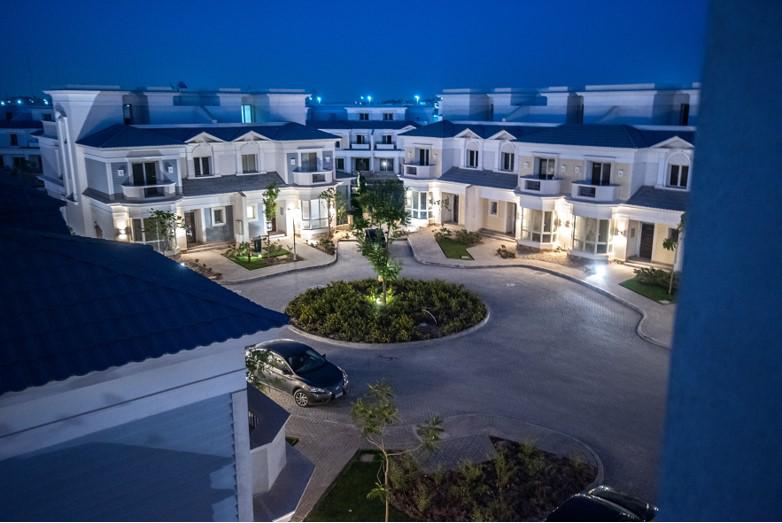 Town House Middle Mv Oct Park