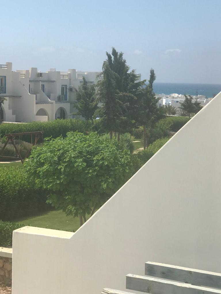 Town House in Mountain view ras el hekma