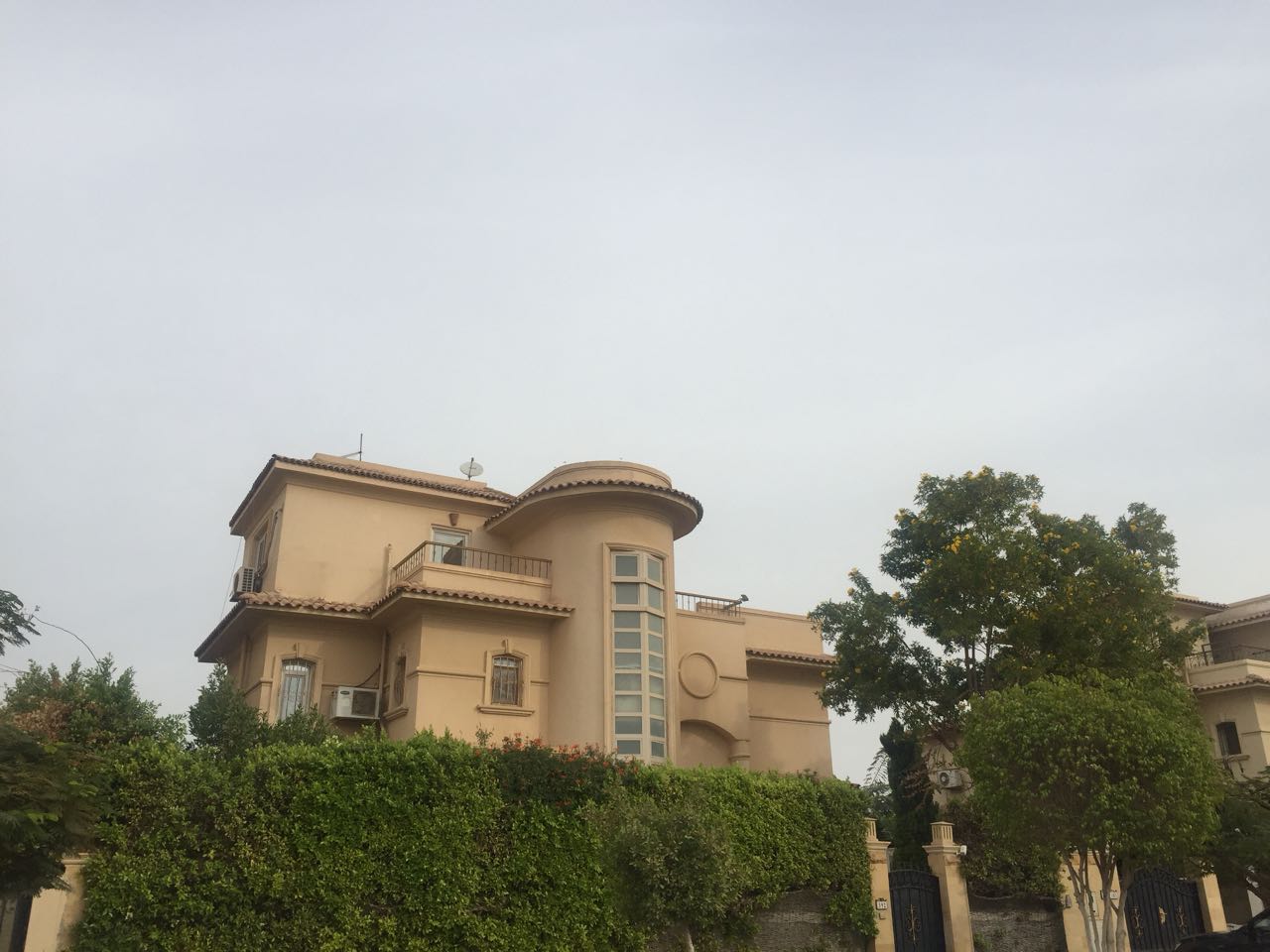 Villa In Beverly Hills 