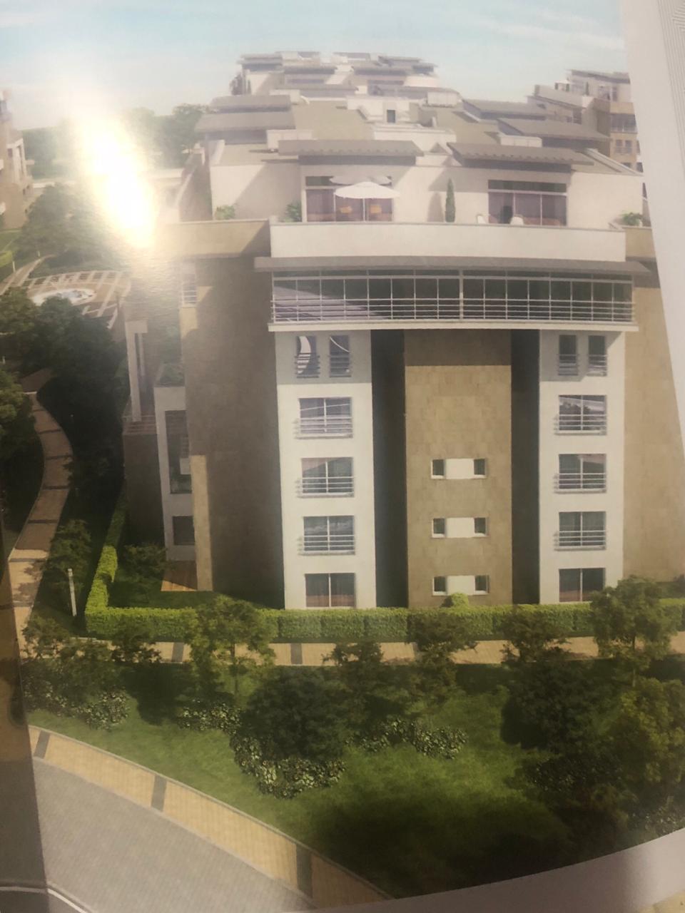 Apartments for sale 240 sqm in Hyde Park Compound 