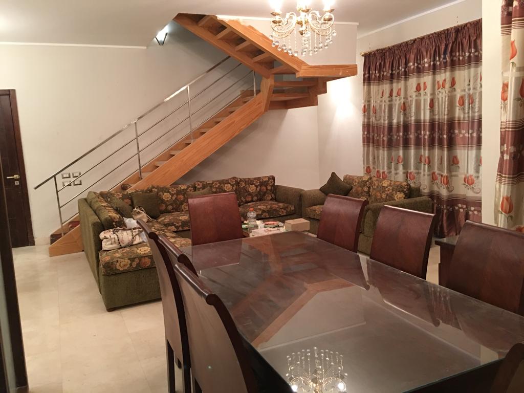 Penthouse for rent in village gate 