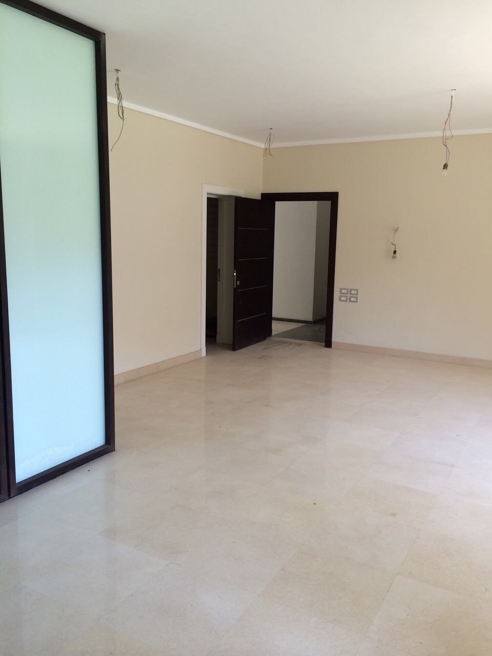Fully Finished Apartment in Village Gate Palm Hills 