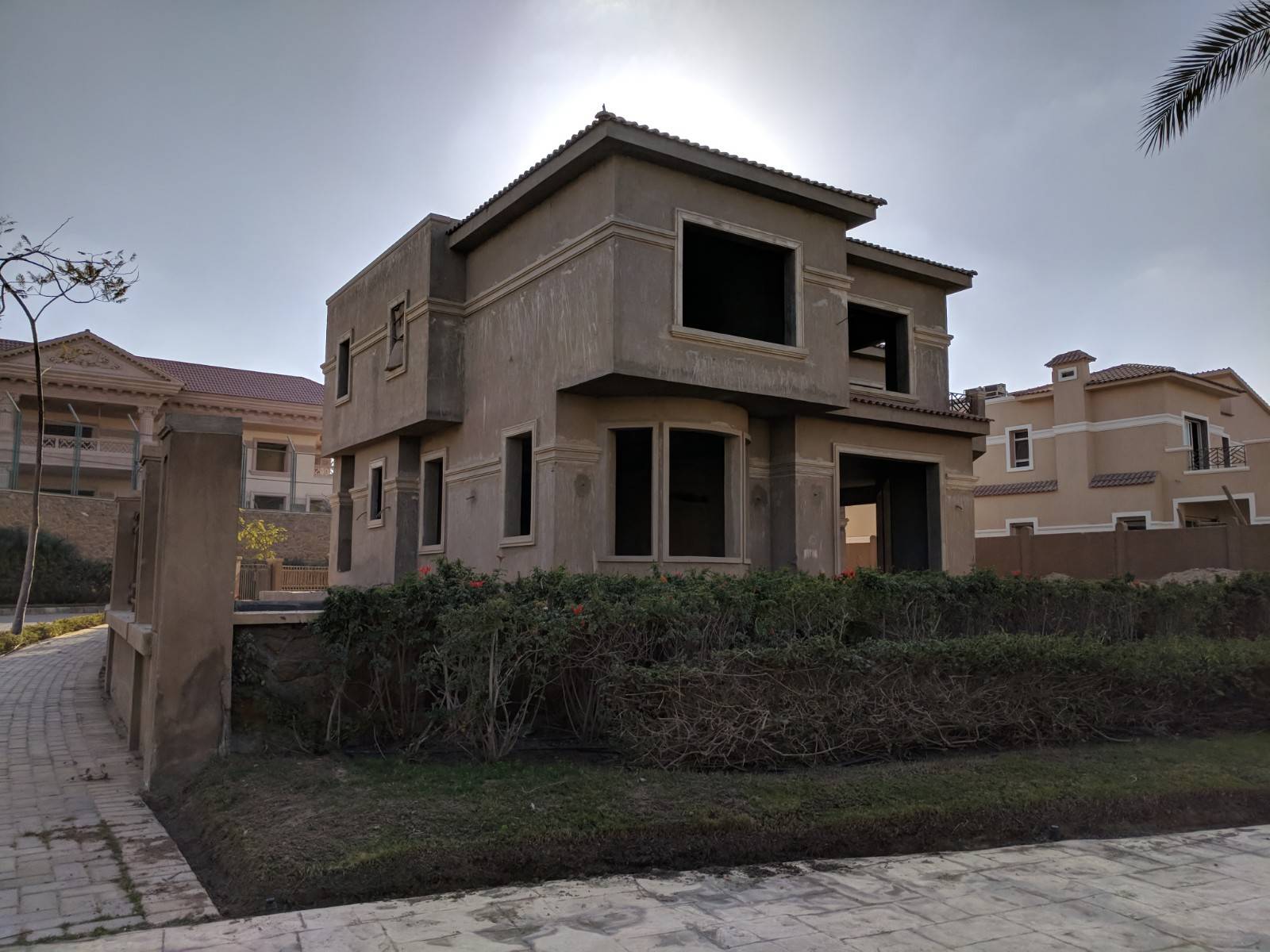 Villa real estate in Swan Lake
