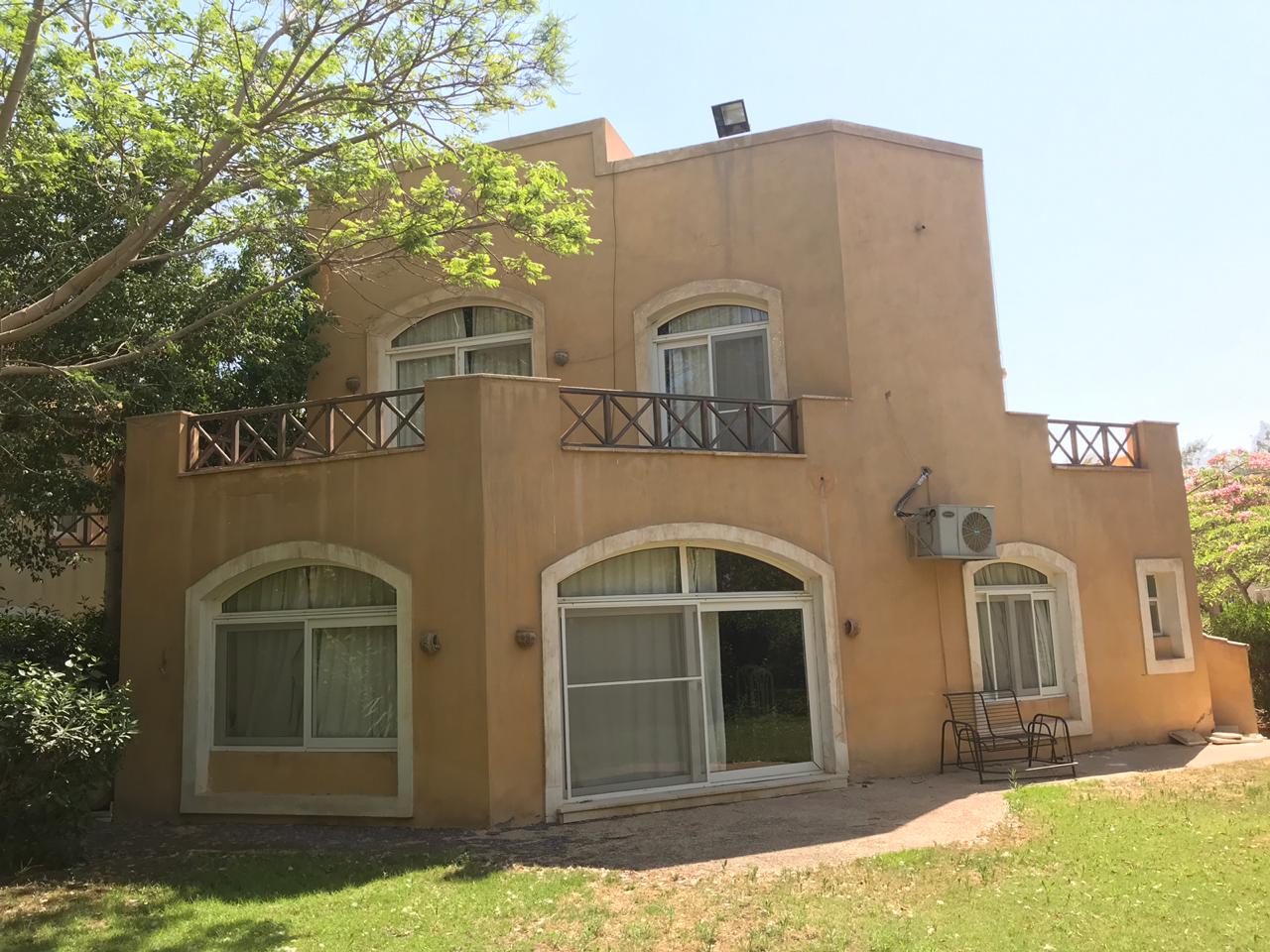 Villa in Stella De Mari investment property