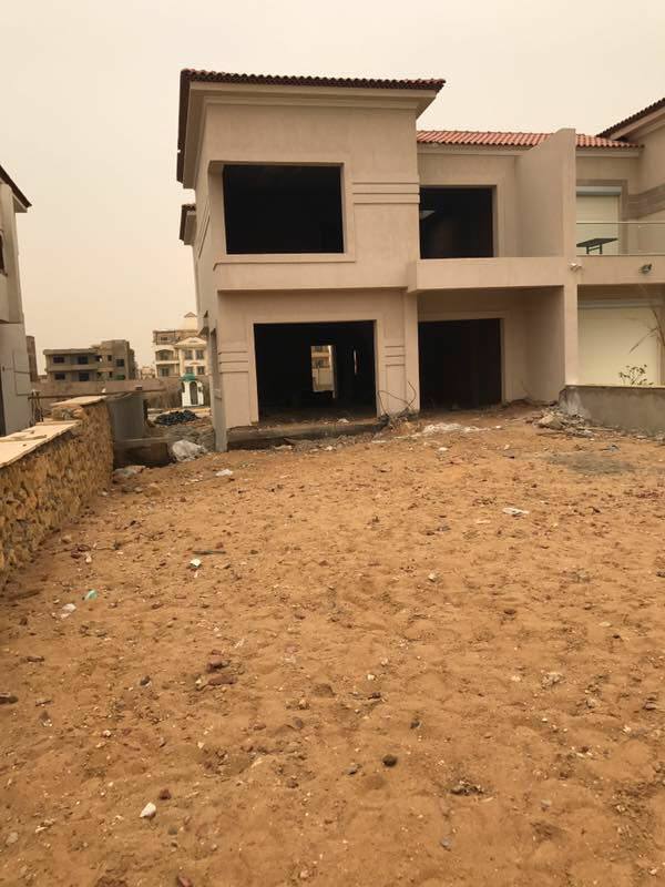 Twin House for sale Lake View