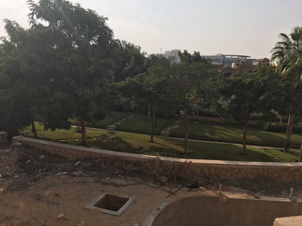 standalone villa in lake view