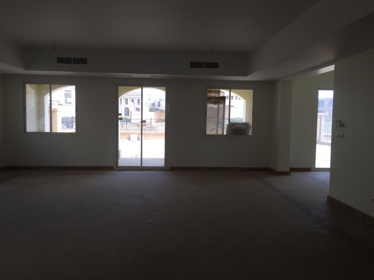 Standalone villa 500m at Mivida Emaar
