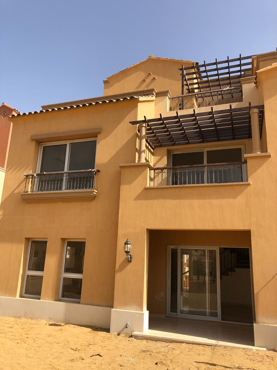 Twin in Mivida P7 for Rent