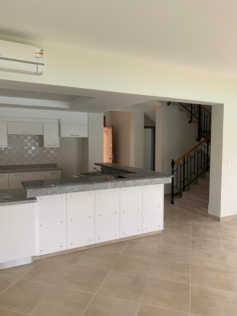 Standalone in marassi blanca