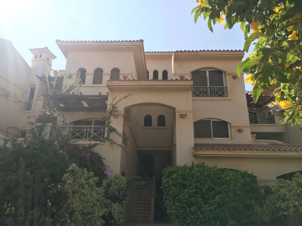 Chalet fully furnished prime location la vista 3