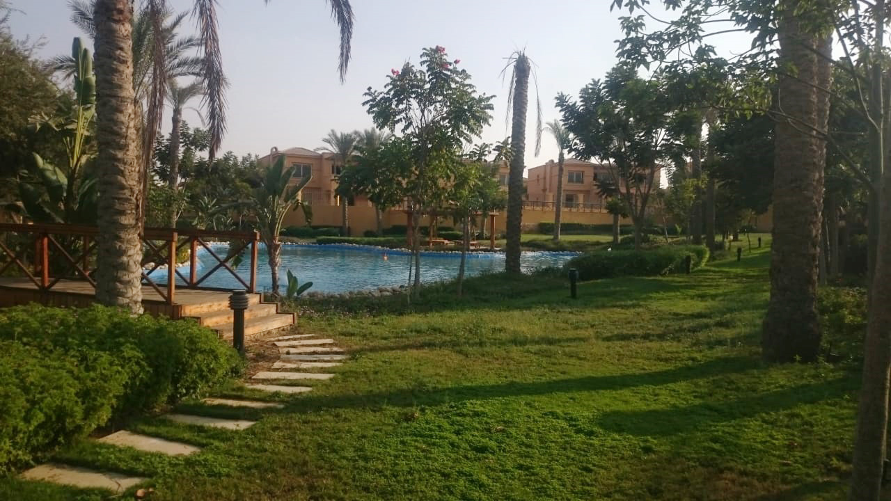 Villa with a view on Gardenia Springs