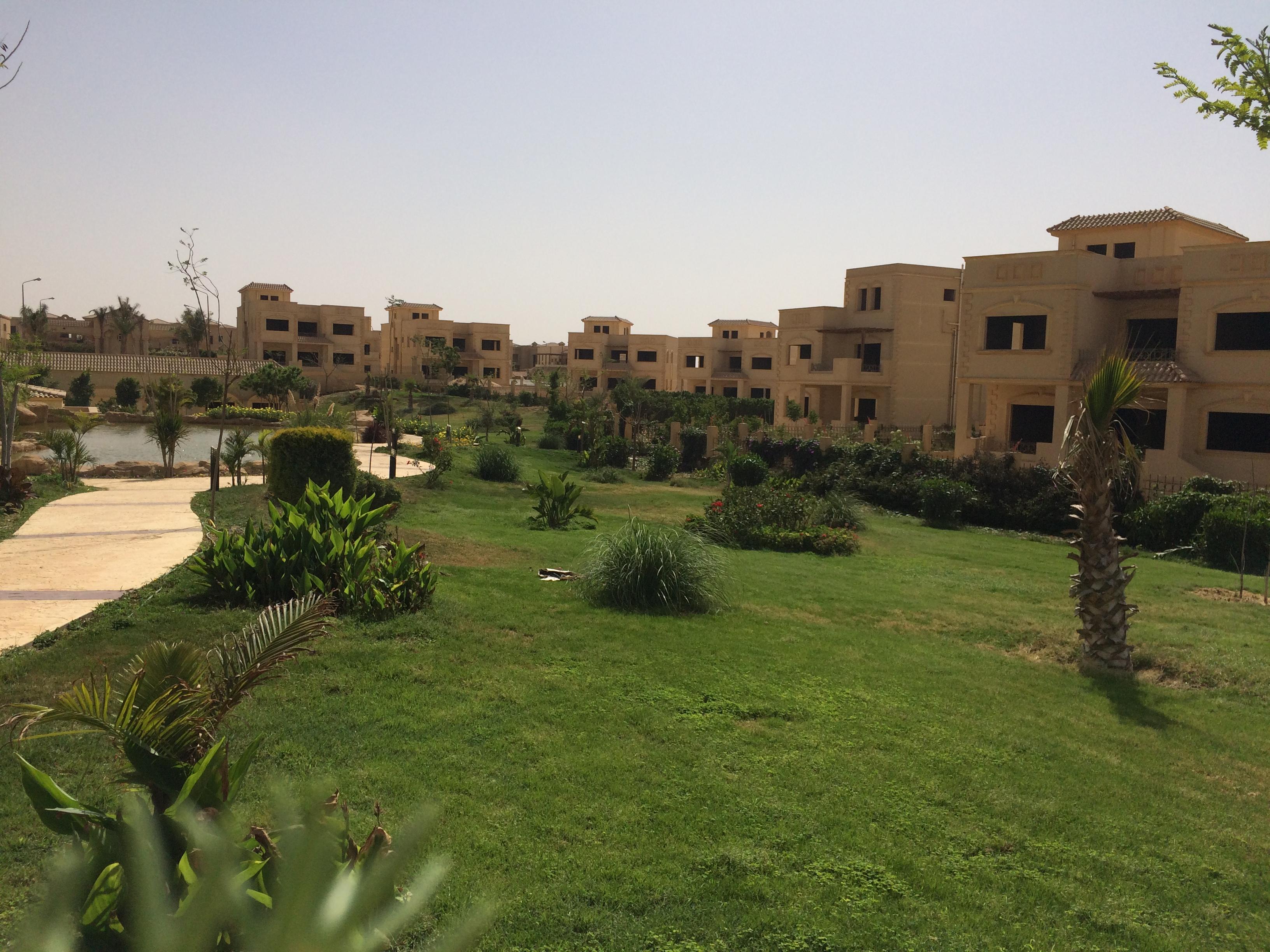 Twin house in ziznia garden