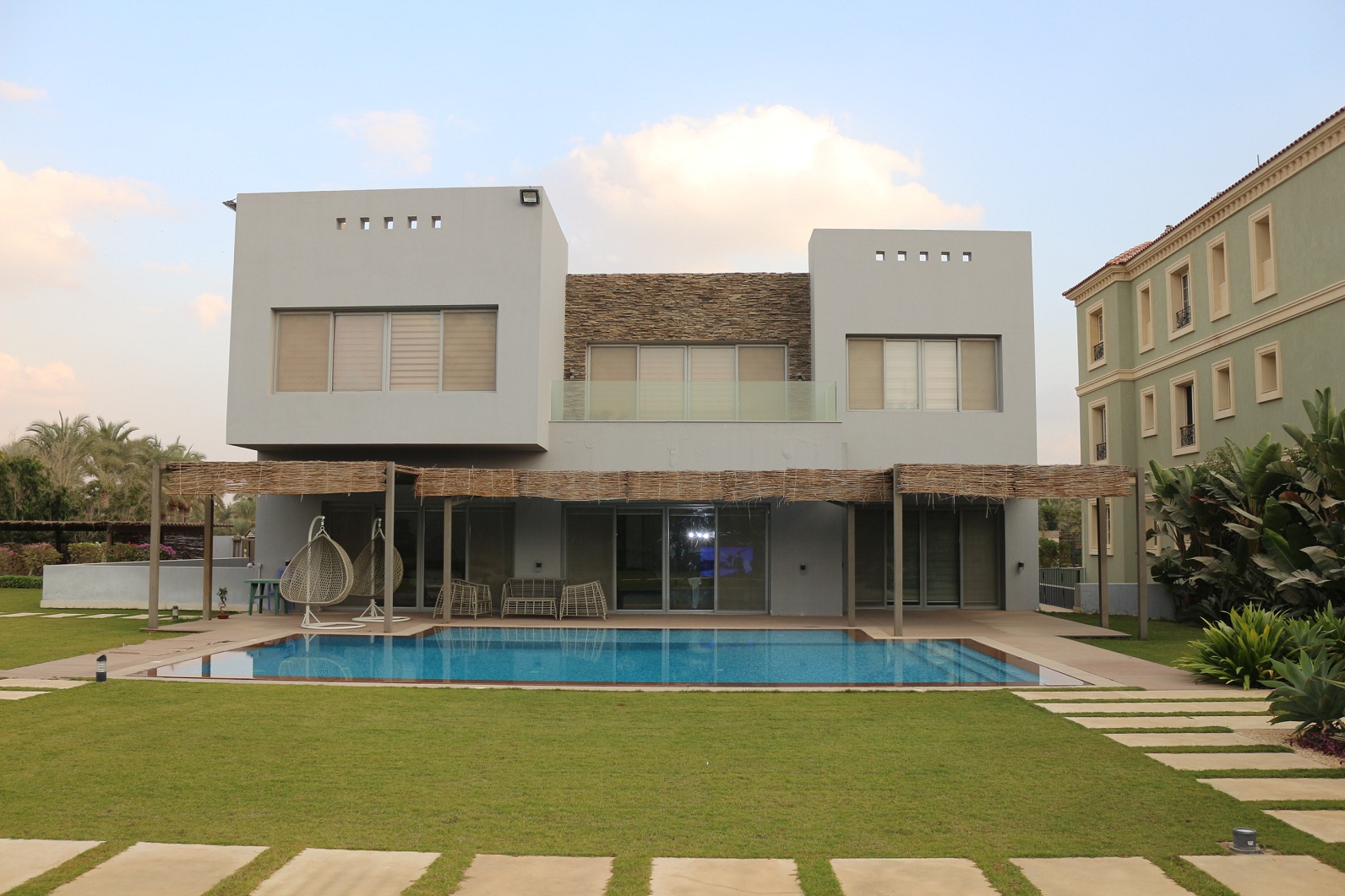 Villa Dunes 1st Row