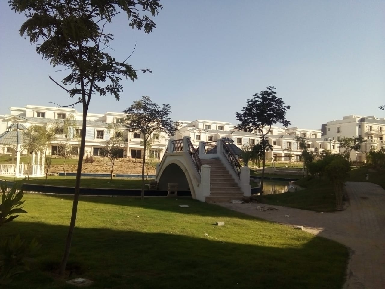 I Villa Roof Mountain View October Park