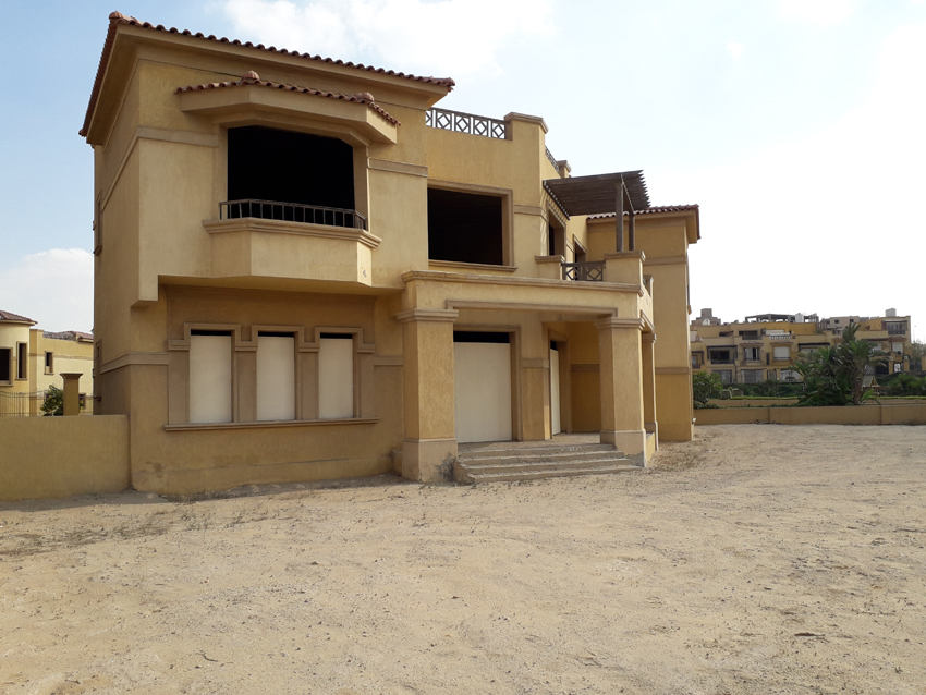 Villa in La Terra 825sqm Semi Finished