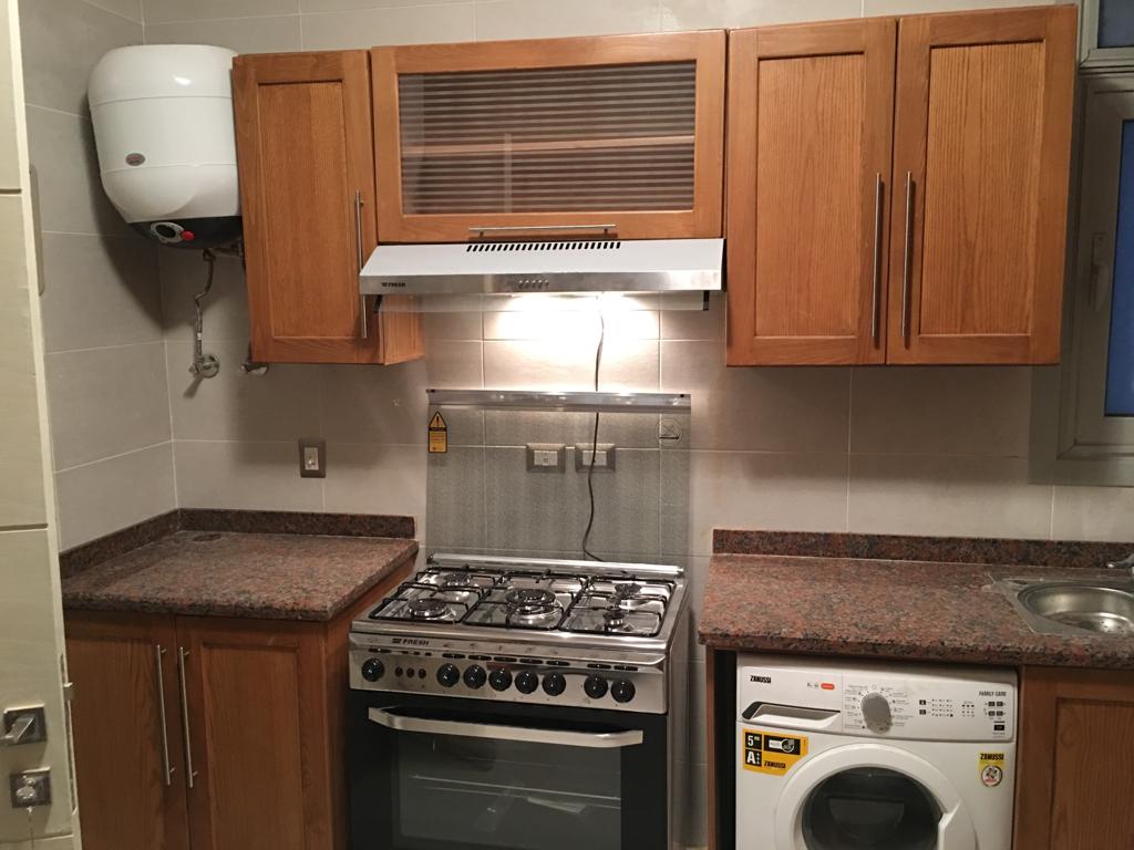 Penthouse for rent in village gate 