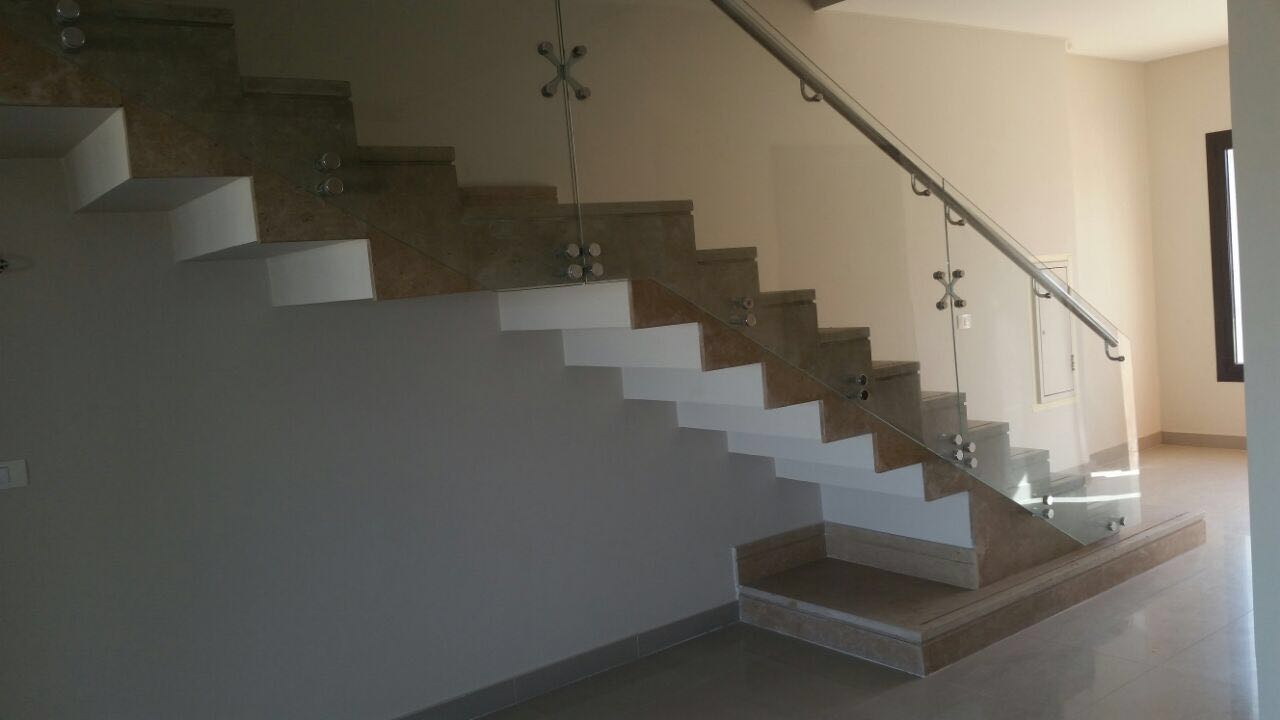 Mazzonet Townhouse middle in Hyde Park Fully Finished
